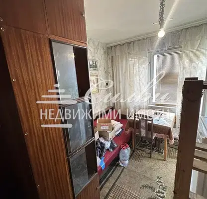 Снимка 4 — Двустаен апартамент в Търговище, Запад 1