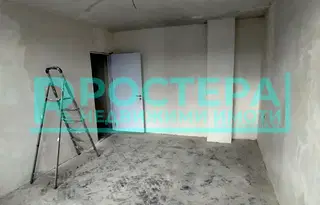 Двустаен апартамент в Търговище, Запад 1