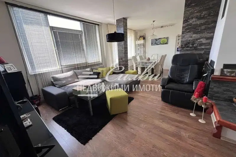 2-bedroom apartment in Tyrgovishte, Zapad 1