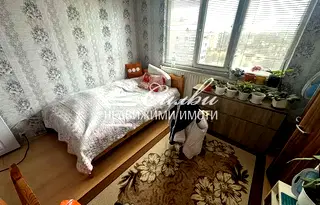Двустаен апартамент в Търговище, Запад 3