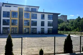 Двустаен апартамент в Търговище, Запад 3