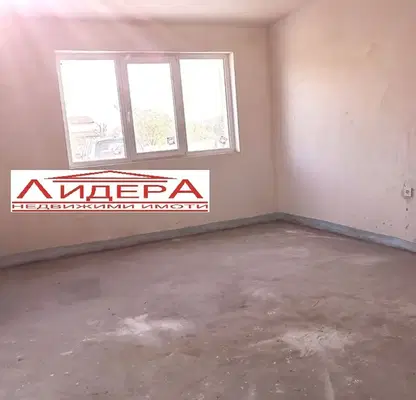 Снимка 5 — Двустаен апартамент в Пловдив, Западен