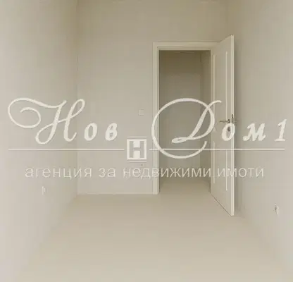 Снимка 4 — Двустаен апартамент във Варна, Зимно кино Тракия