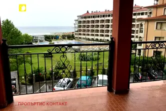 Двустаен апартамент в Бургас, Царево