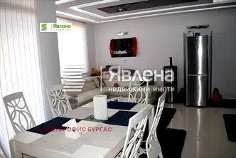 Двустаен апартамент в Бургас, Царево