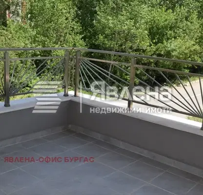 Снимка 5 — Двустаен апартамент в Бургас, Царево