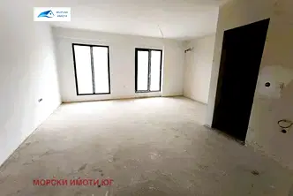 Двустаен апартамент в Бургас, Царево