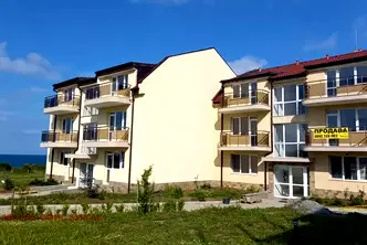 Двустаен апартамент в Бургас, Царево