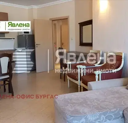 Снимка 2 — Двустаен апартамент с тераса до плаж Нестинарка в Царево