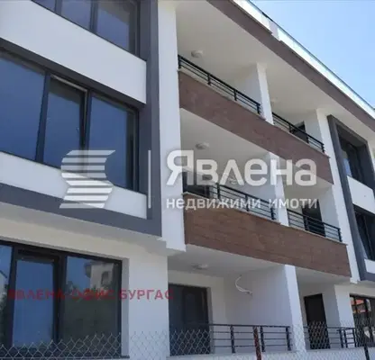 Снимка 3 — Двустаен апартамент в Бургас, Царево