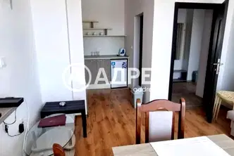 Двустаен апартамент в Бургас, Черноморец
