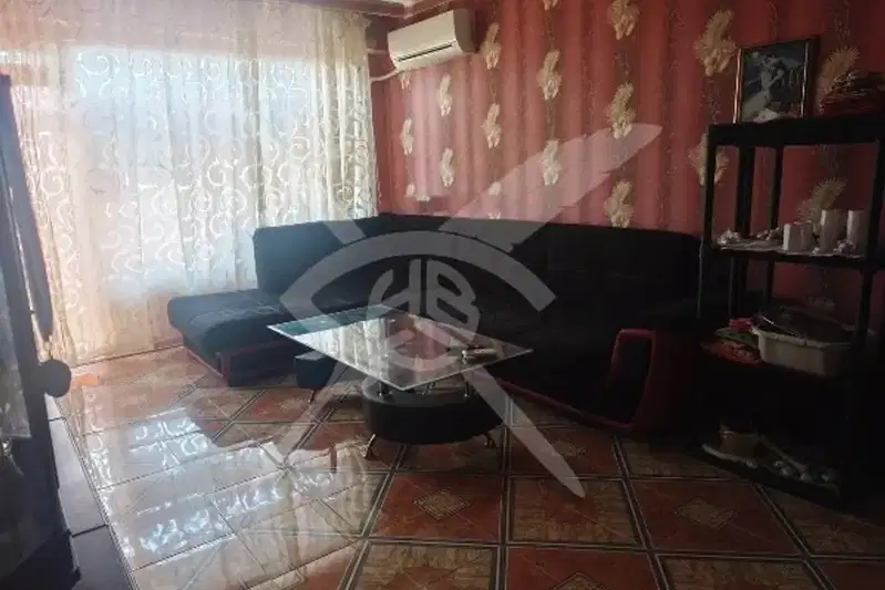 Двустаен апартамент в Бургас, Карнобат