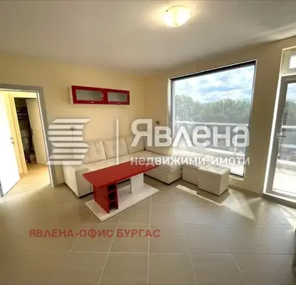 Снимка 4 — Двустаен апартамент в Бургас, Китен