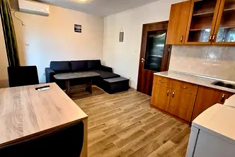 Двустаен апартамент в Бургас, Китен