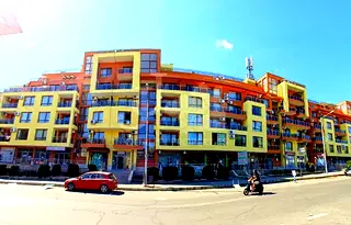 Двустаен апартамент в Бургас, Несебър