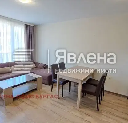 Снимка 3 — Двустаен апартамент в Бургас, Несебър