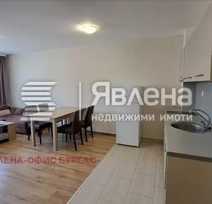 Снимка 4 — Двустаен апартамент в Бургас, Несебър