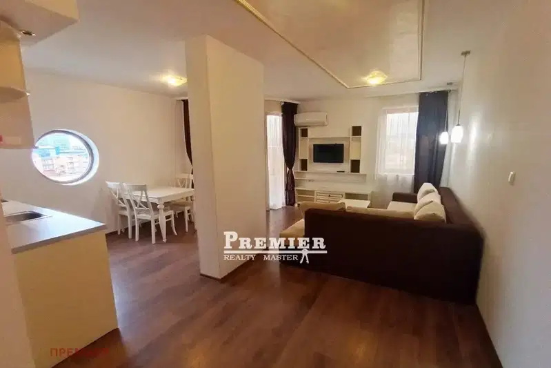 Two-room apartment with sea view in Sunny Beach