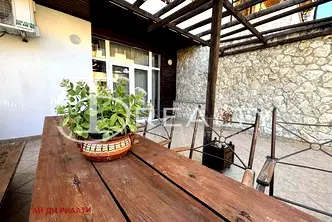 Двустаен апартамент в Бургас, Несебър