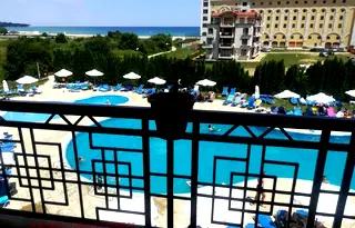 Двустаен апартамент в Бургас, Обзор