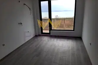 Двустаен апартамент в Бургас, Поморие