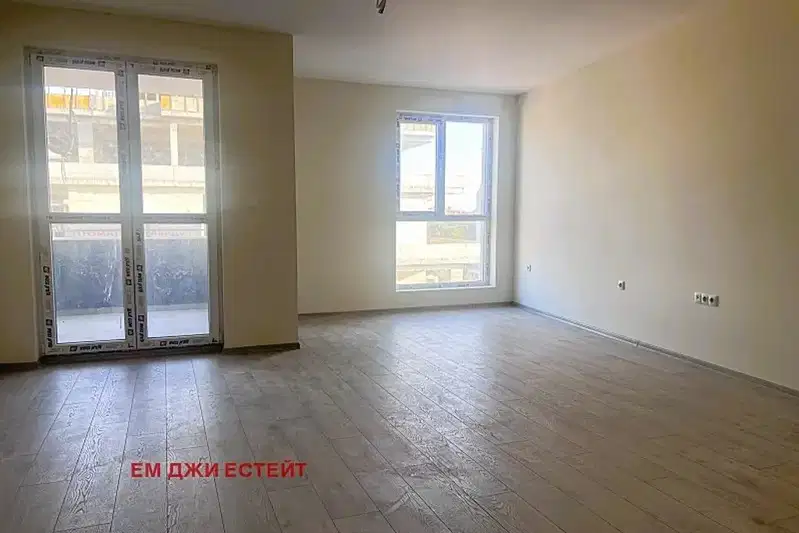Двустаен апартамент в Бургас, Поморие