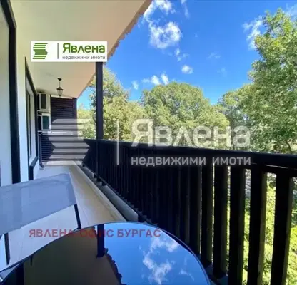Снимка 2 — Двустаен апартамент в Бургас, Приморско