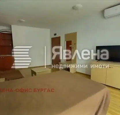Снимка 5 — Двустаен апартамент в Бургас, Приморско