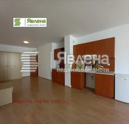 Снимка 2 — Двустаен апартамент в Бургас, Приморско