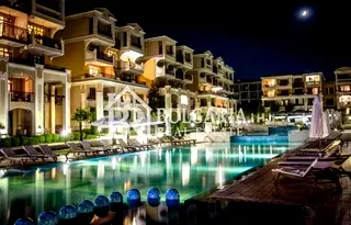Двустаен апартамент в Бургас, Созопол