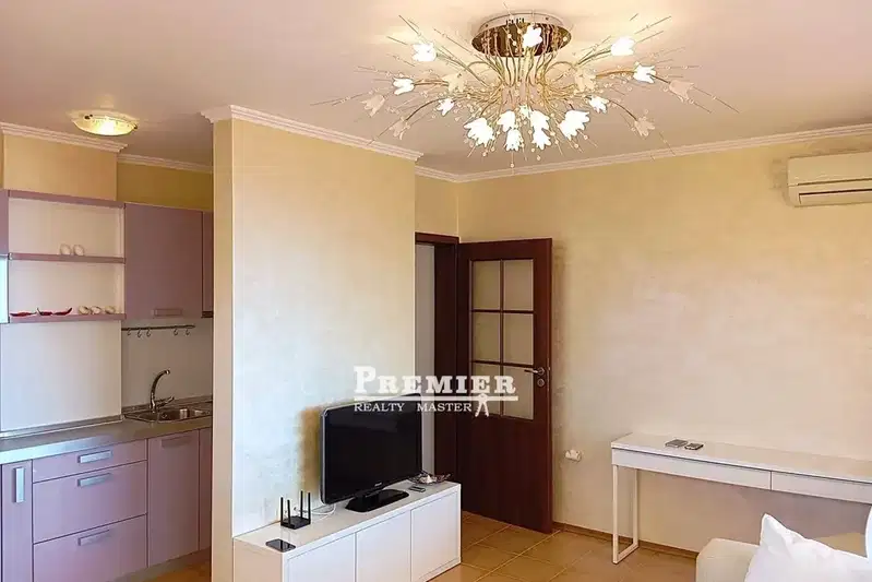 Spacious 2-room apartment with panoramic view in Sveti Vlas