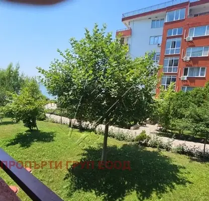 Снимка 4 — Двустаен апартамент в Бургас, Свети Влас