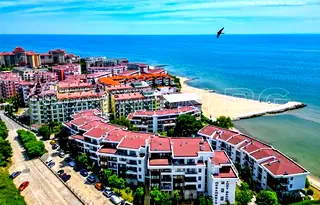 Двустаен апартамент в Бургас, к.к. Елените