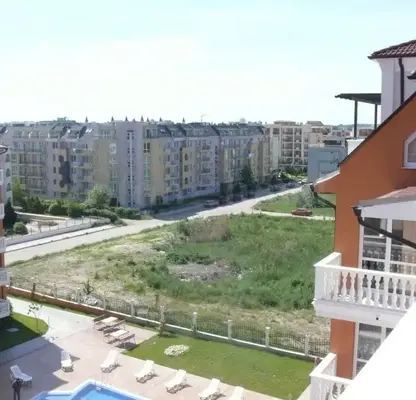 Снимка 2 — Двустаен апартамент в Бургас, к.к. Слънчев бряг