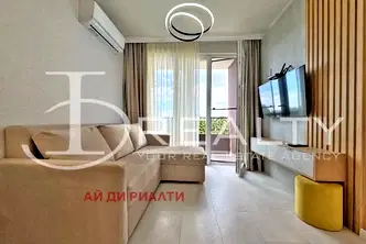 Двустаен апартамент в Бургас, к.к. Слънчев бряг