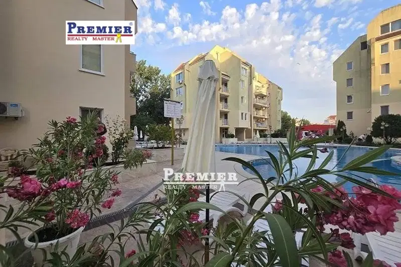 Двустаен апартамент в Бургас, к.к. Слънчев бряг