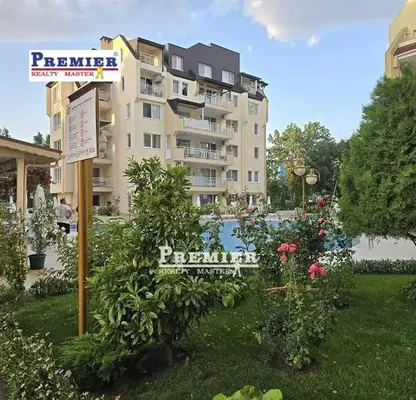 Снимка 2 — Двустаен апартамент в Слънчев бряг с паркинг и басейн