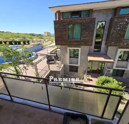 Photo 3 — Two-room apartment in Sunny Beach resort with sea view