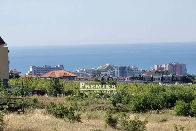 Two-room apartment in Sunny Beach resort with sea view