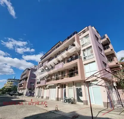 Снимка 4 — Двустаен апартамент в Бургас, к.к. Слънчев бряг