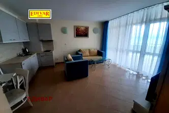 Двустаен апартамент в Добрич, Каварна