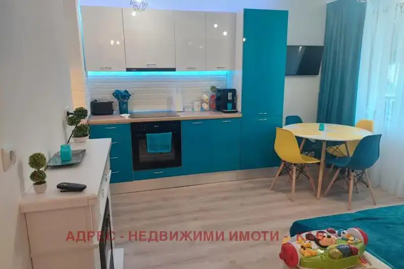 Двустаен апартамент в Добрич, Каварна