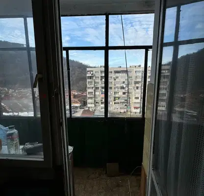 Снимка 2 — Двустаен апартамент в Ловеч, Троян