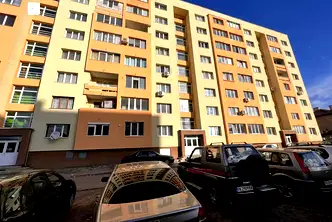 Двустаен апартамент в Перник, Радомир