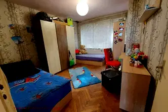 Двустаен апартамент в Перник, Радомир