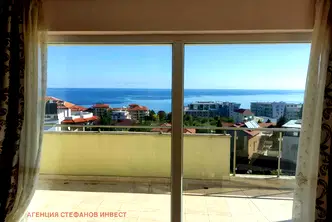 Двустаен апартамент във Варна, Бяла