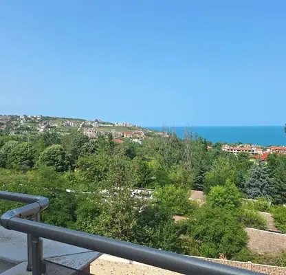 Снимка 5 — Двустаен апартамент във Варна, Бяла