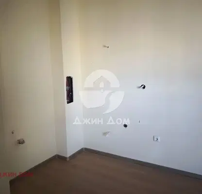 Снимка 4 — Двустаен апартамент във Варна, Бяла