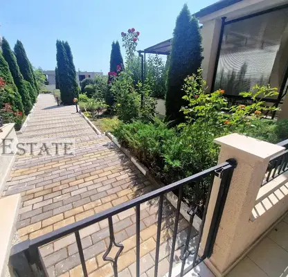 Photo 3 — 2-bedroom apartment in Varna, Byala