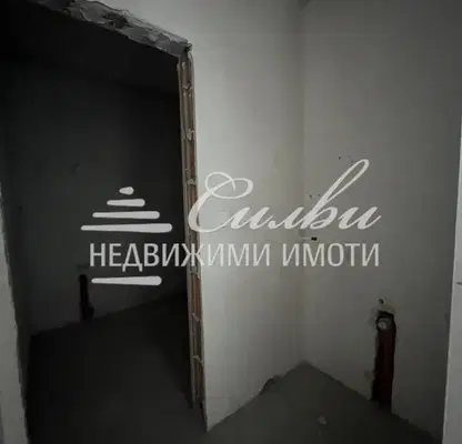 Снимка 3 — Едностаен апартамент в Шумен, Боян Българанов 1